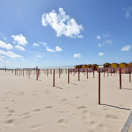 Holiday home Former In The Centre And At 50 Metres From The In Panne