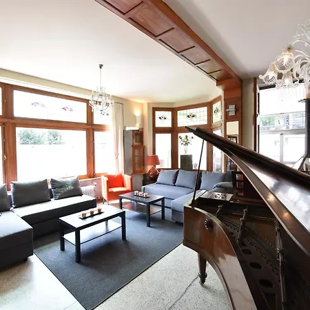 Former In The Centre And At 50 Metres From The In Panne Holiday home *