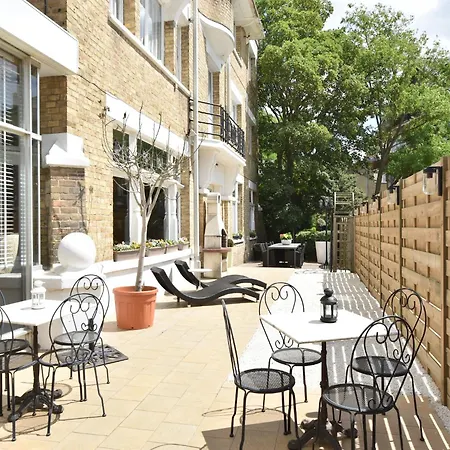 Former In The Centre And At 50 Metres From The In Panne * 德帕内