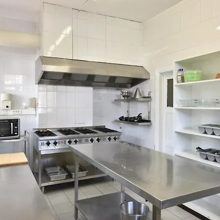 Former In The Centre And At 50 Metres From The In Panne 度假居 德帕内