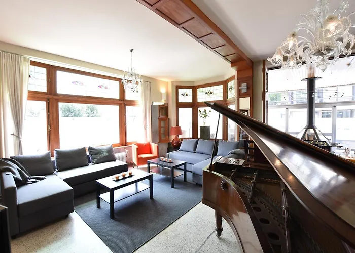 Former In The Centre And At 50 Metres From The In Panne Holiday home